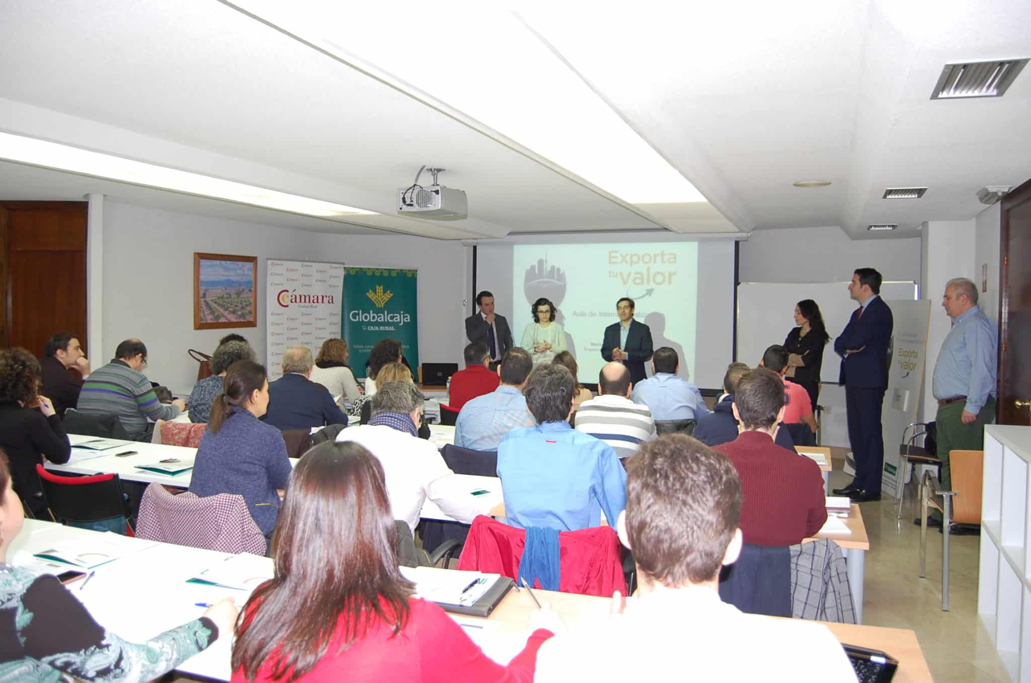 El Aula de Internacionalización de Globalcaja y la Cámara de Comercio ha formado a 116 empresarios de la provincia
