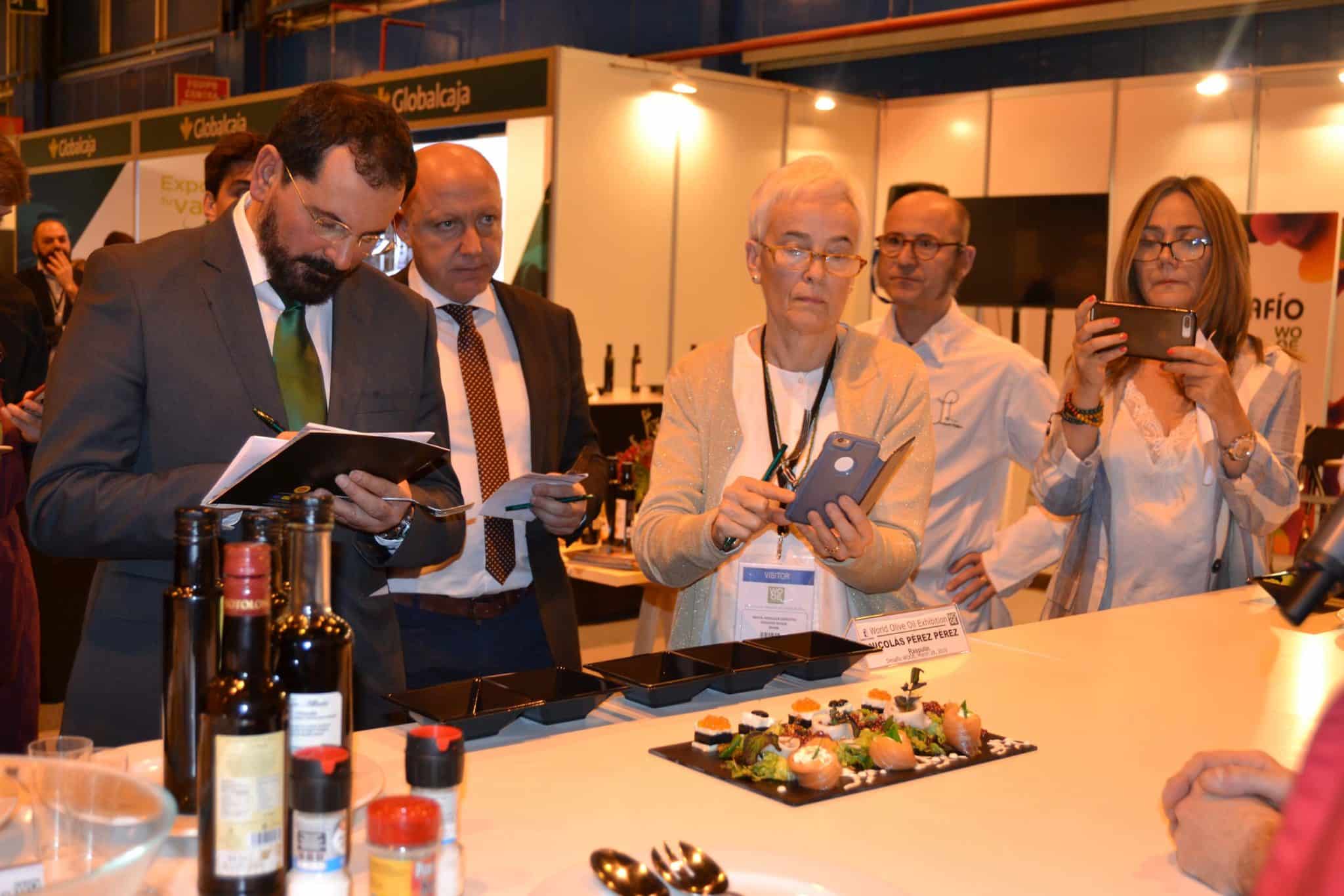 La WOOE premia la ensalada con AOVEs de Castilla-La Mancha de Manu Urbano, cocinero de La Malaje