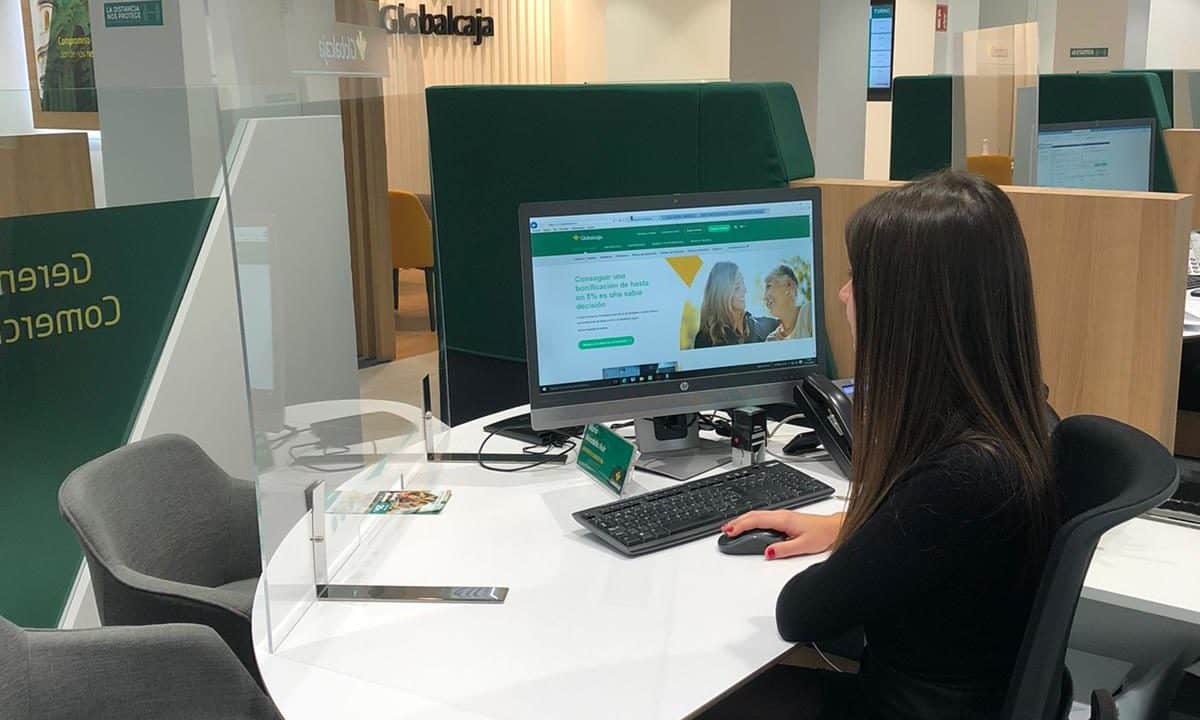 Globalcaja abre sus puertas a jóvenes con talento para ofrecerles su primera oportunidad laboral