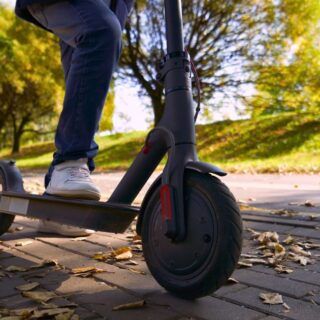 Seguro para patinetes eléctricos en España: qué exige la DGT en 2026